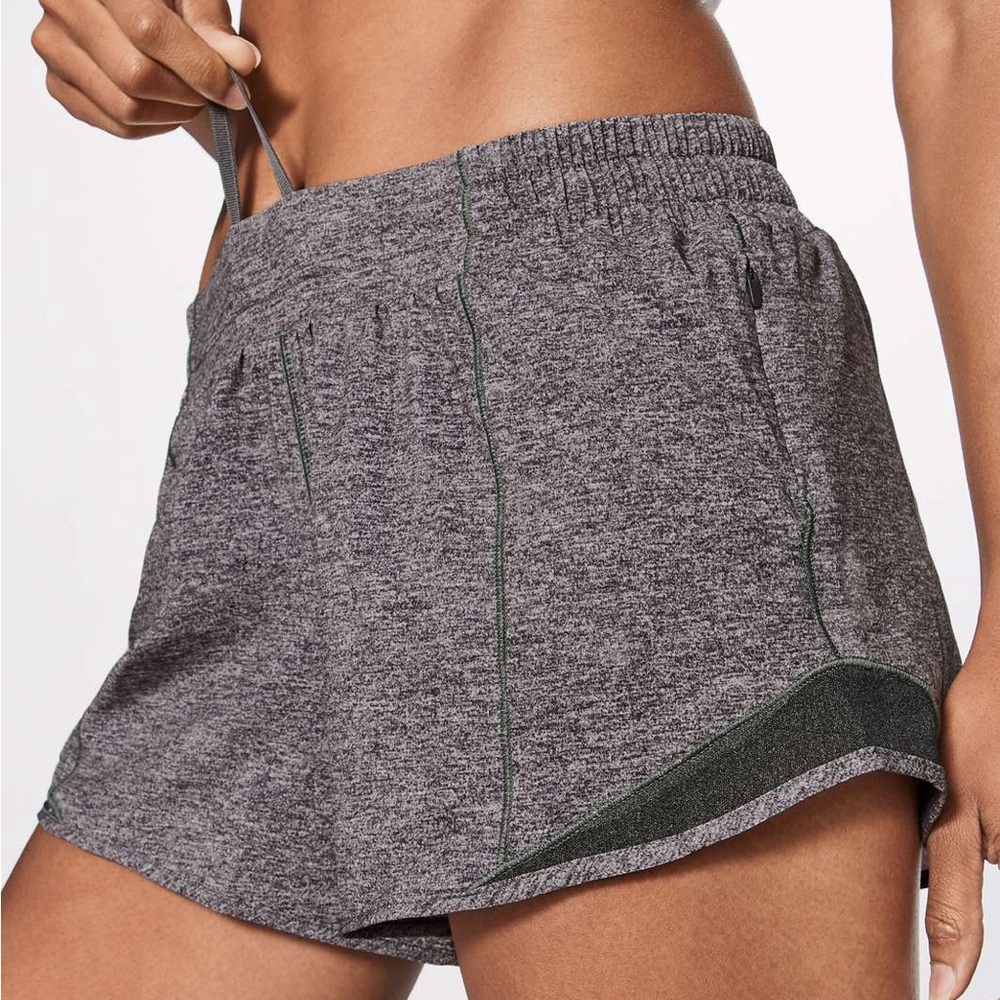Lululemon 4” hotty hot shorts